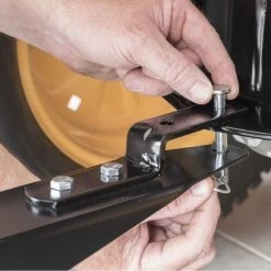 Agri-Fab 45-0533 10 Cubic Foot / 295kg Towed Poly Cart -Lawn Mower Shop 45 0533 lifestyle 2