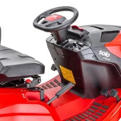 Solo By AL-KO T 22-105 HD V2 SD Premium Hydrostatic Rear Collect Lawn Tractor -Lawn Mower Shop al ko t22 105 hd v2 sd lawn tractor cockpit