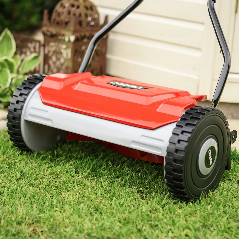 Cobra HM381 Cylinder Hand Push Lawn Mower 11 Cobra HM381 Cylinder Hand Push Lawn Mower - Image 9