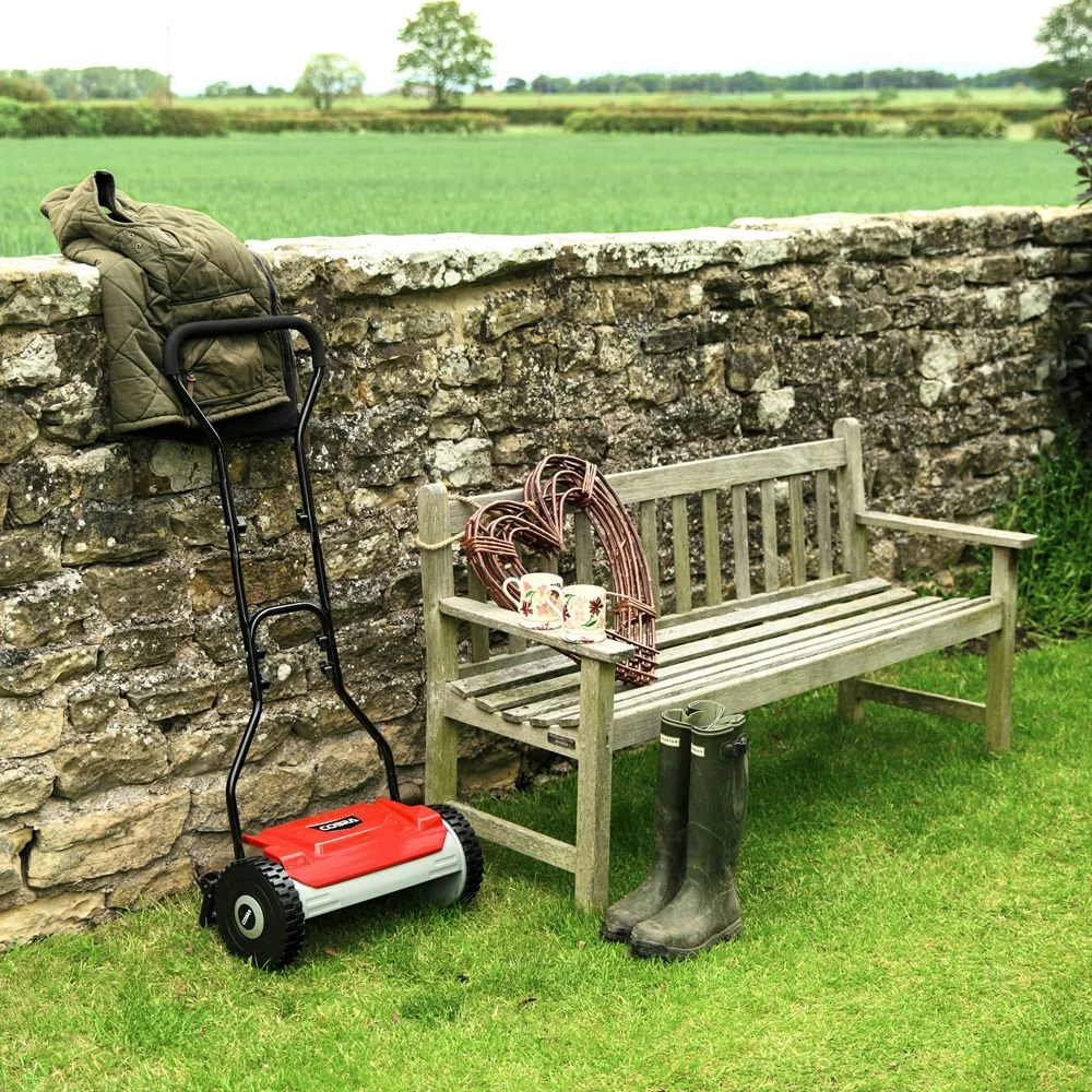 Cobra HM381 Cylinder Hand Push Lawn Mower 9 Cobra HM381 Cylinder Hand Push Lawn Mower - Image 7