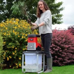 Cobra QS2500 Electric Garden Shredder -Lawn Mower Shop cobra qs2500 shredder lifestyle 2