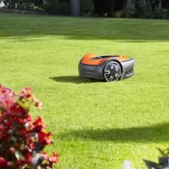 Flymo EasiLife Go 500 Robotic Lawn Mower -Lawn Mower Shop felgo250 lifestyle 1