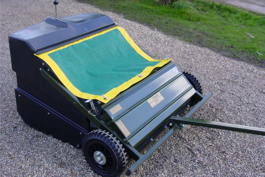 SCH 36" HSTS98 Hard Surface Towed Sweeper 3 SCH 36" HSTS98 Hard Surface Towed Sweeper