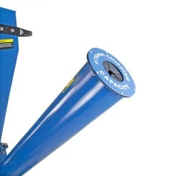 Hyundai HYCH700 7.6cm Petrol Wood Chipper Shredder -Lawn Mower Shop hyundai hych700 chipper infeed 2