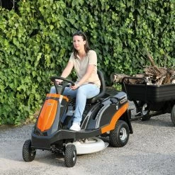 Oleo-Mac Mistral 72/12,5 K H Hydrostatic Rear Collect Ride-On Mower -Lawn Mower Shop mistral lifestyle