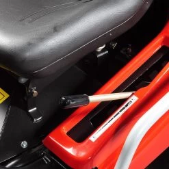 Oleo-Mac APACHE 92 EVO 4x4 All Terrain Garden Tractor -Lawn Mower Shop oleo mac apache 02 evo 4x4 hoc