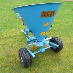 SCH GAM73 73 Litre Towed Broadcast Fertiliser Spreader -Lawn Mower Shop sch gam73 3 2