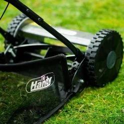 The Handy THHM Push Lawn Mower -Lawn Mower Shop thhm lifestyle 1
