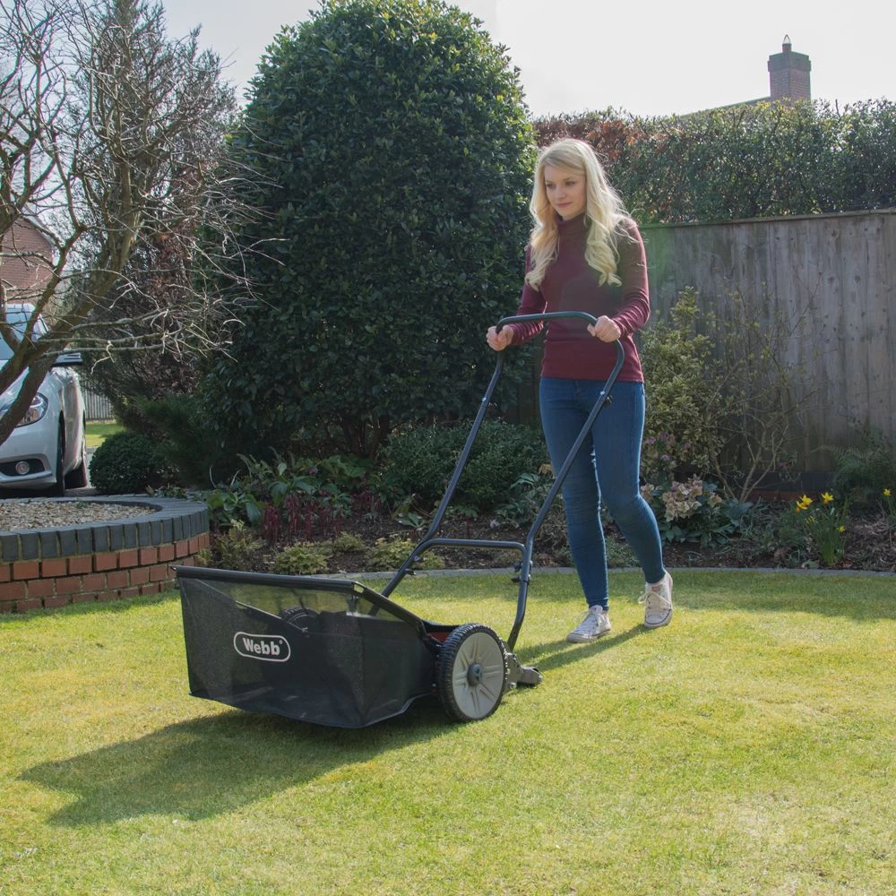 Webb H18 46cm/18" "Contact-Free" Side-Wheel Push Lawn Mower 6 Webb H18 46cm/18" "Contact-Free" Side-Wheel Push Lawn Mower - Image 4